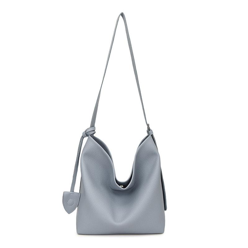 

Large Capacity Bag Women s New Shoulder Bag Fashion Commuter Messenger Bag