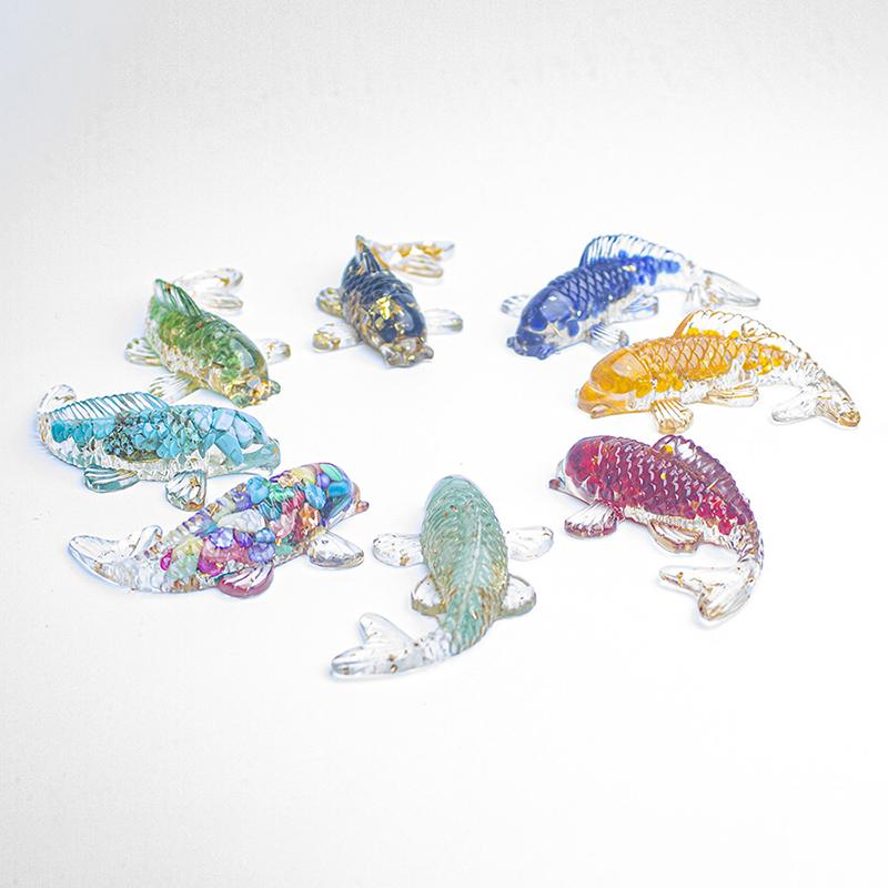 1 Pièce Pierre Naturelle Concassée Goutte de Colle Petit Poisson Décoration de Maison Ornements d'Artisanat en Forme de Petit Poisson