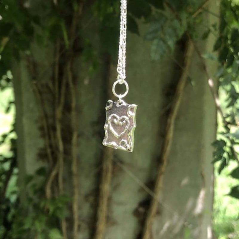 joseeandelio Door Necklace