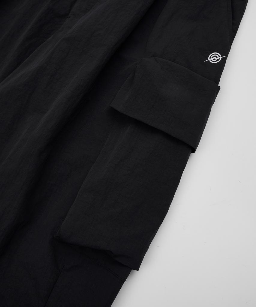Kallapataleu Nylon Ankle Zipped Cargo Pants - Black
