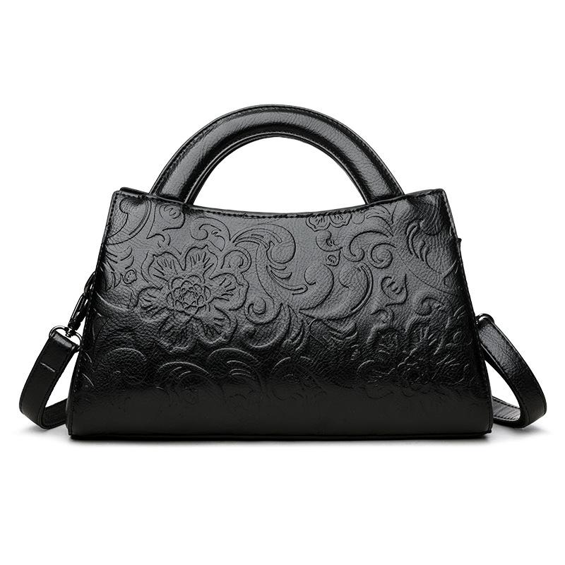 2025 Autumn Vintage Embossing Shoulder Crossbody Bags Large Capacity Leather Casual Tote Bags Travel Commuting Handbags