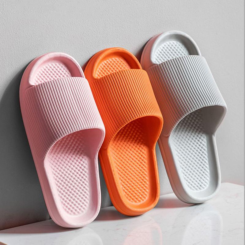 

Summer Home Cloud Slippers Women Non-Slip Bath Platform Sandals 2024 Soft Sole Mute Household Flip Flops Men Bathroom Slides