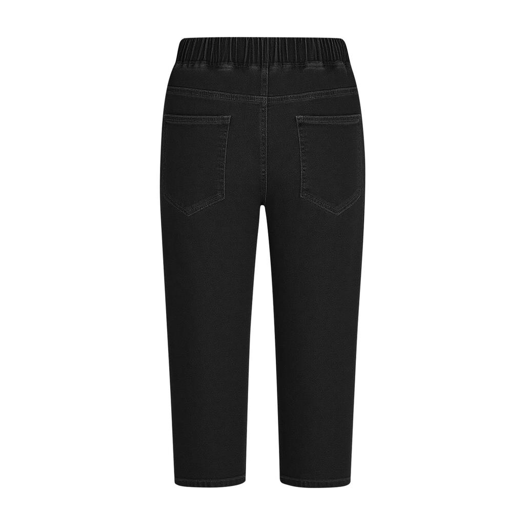 Women’s Stretch Denim Capri Pants Elastic Waistband Pull On Style with Functional Pockets for Everyday Wear