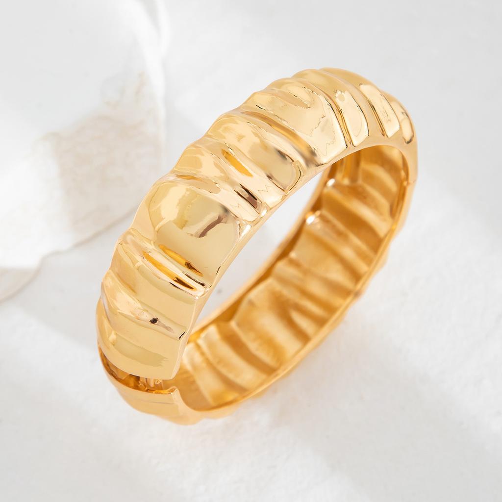 DIEZI Luxury Trendy Gold Color Heavy Metal Bangles for Women Men Exaggerated Punk Irregular Geometric Bracelet Party Jewelry