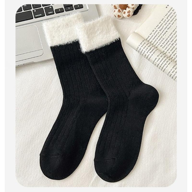 In Autumn and Winter, Warm Mink Fur Pile Socks for Women, Mid-calf Socks for Slimming, Sweet and Cute Wool, Soft and Warm High-waisted Socks