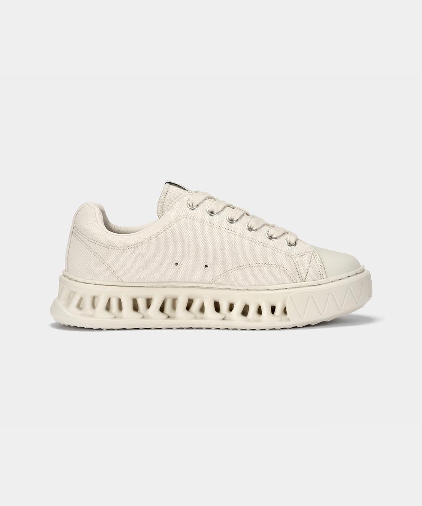 78Under M-6 Graphic Low TopOff White