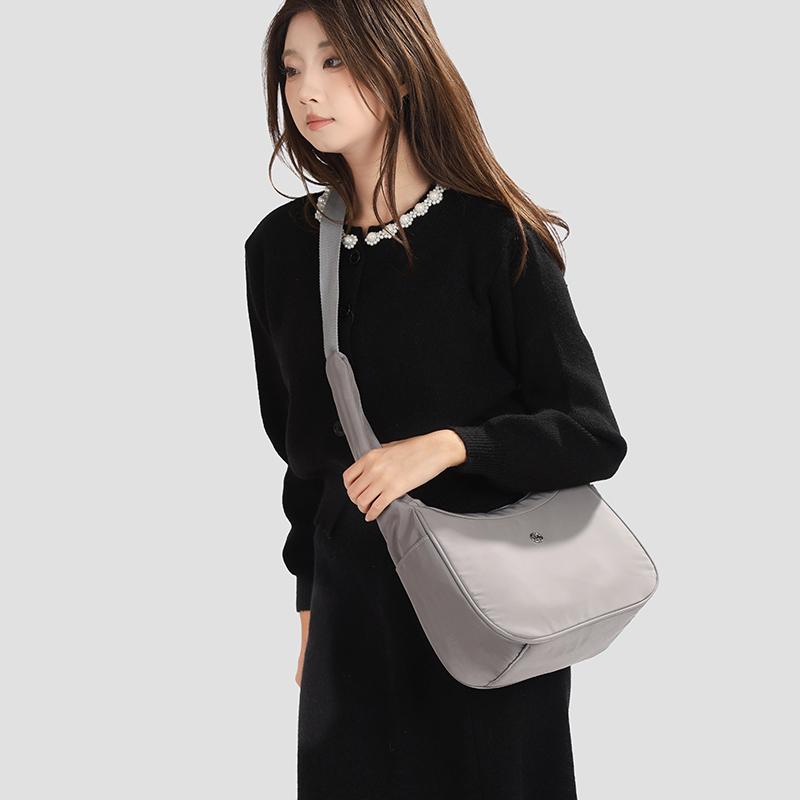 Solid Color Lightweight Shoulder Bag Women's Crossbody Bag Student Class Bag