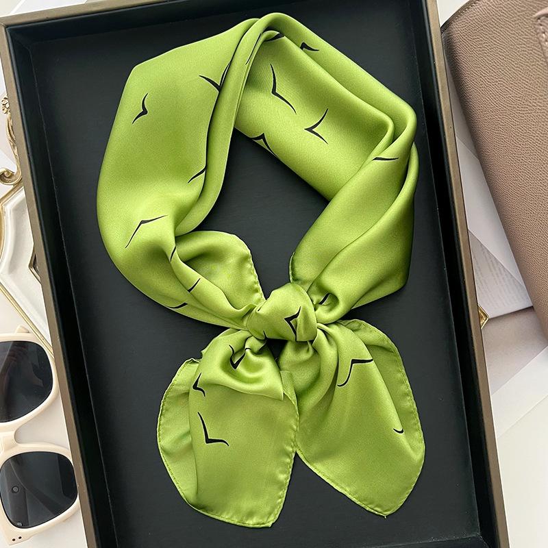 1Pc Solid Color Scarf For Women Luxury Square Scarf Bandanna SpringSummer Fashion Headband Hair Scarf Soft Stain Neckerchief