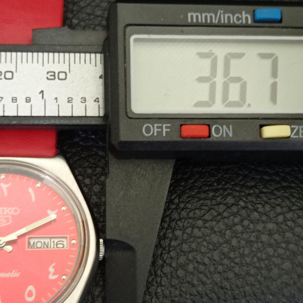 Seiko 5 AUTOMATIC 6309A JAPAN MENS VINTAGE ARABIC RED COLOR DIAL WATCH A701587-5 R206b-a701587