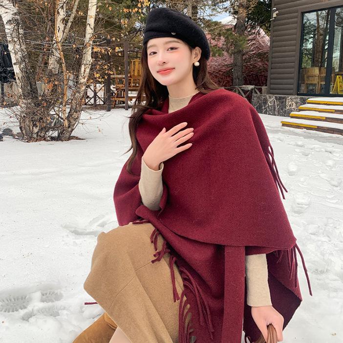 Solid color gray triangular shawl with women's new triangular scarf, young fashion and high sense of versatility