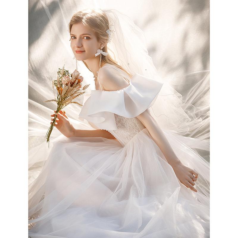 French Light Wedding Dress 1011 New Bride One-word Shoulder Suspenders Small Bow Temperament Presiding Over Dress Trailing