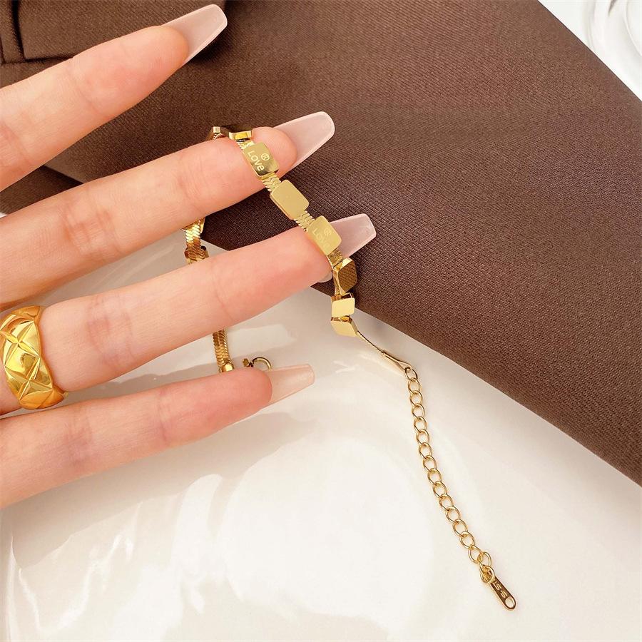 Titanium Steel Does Not Lose Color Light Luxury Square LOVE Bracelet Versatile Ins Temperament Cold Wind Bracelet