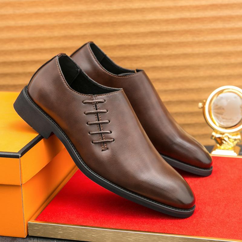 

Осенние остроносые повседневные туфли тренд деловое платье дышащие британский тренд увеличивающие рост мужские туфли универсальные модели 46 коричневый