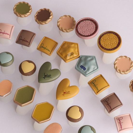 8Pcs/Set Square Heart Shape Silicone Toe Separators Pedicure DIY Nail Art Tool