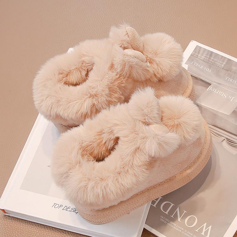 Children's Snow Boots 2025 New Little Girl Foreign Air Hairball Cute One-pedal Cotton Shoes Velvet Warm Short Boots