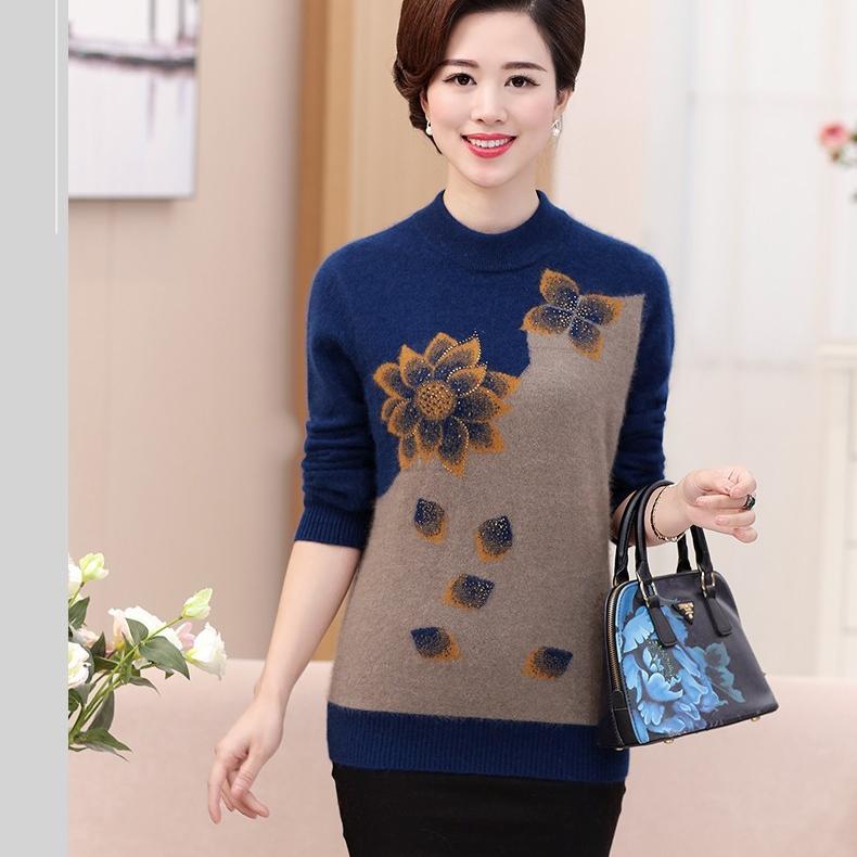 Sweater Women's Autumn and Winter Clothes To Keep Warm Middle-aged Short Middle-aged and Elderly Western Style Bottoming Shirt Tops