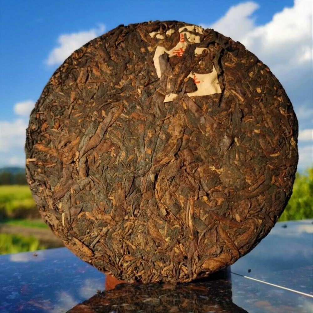 357g Yiwu Gong Pu'er Tea Cake Natural Aged Healthy Drink
