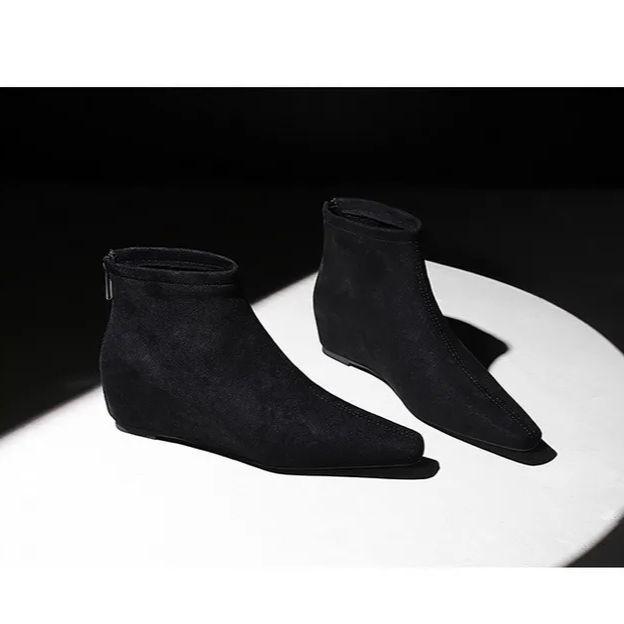 TRAF Woman Black Suede Vintage Boots Fashion Square Head Shallow Mouth Female Boots 2024 Winter Keep Warm Ladies Wedges Shoes
