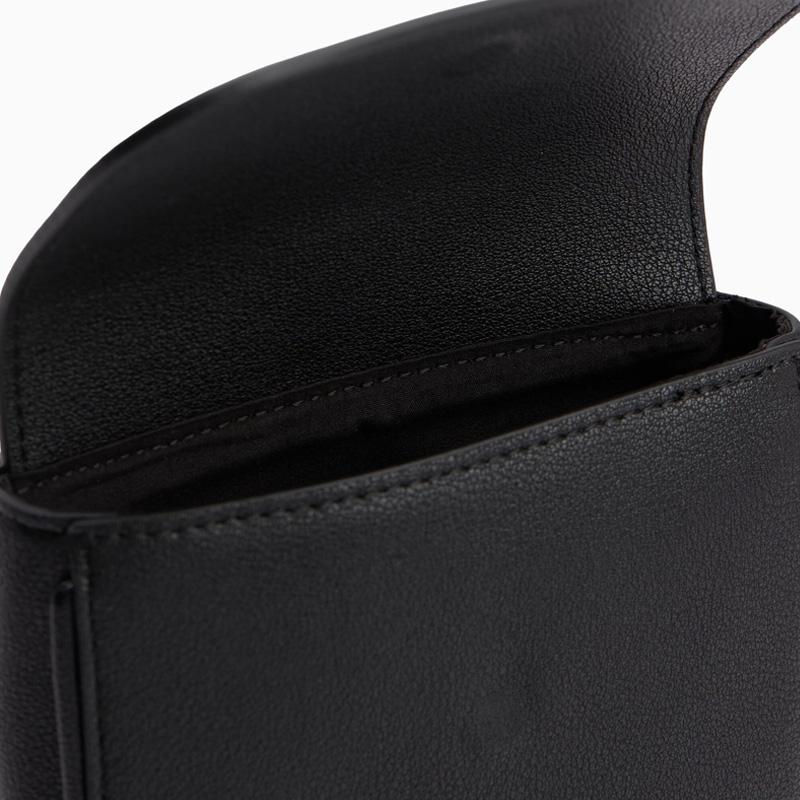 New CALVIN KLEIN Embossed Grain Leather Cell Phone Pouch, Crossbody Bag, Shoulder Bag Men's Black HP2081-001