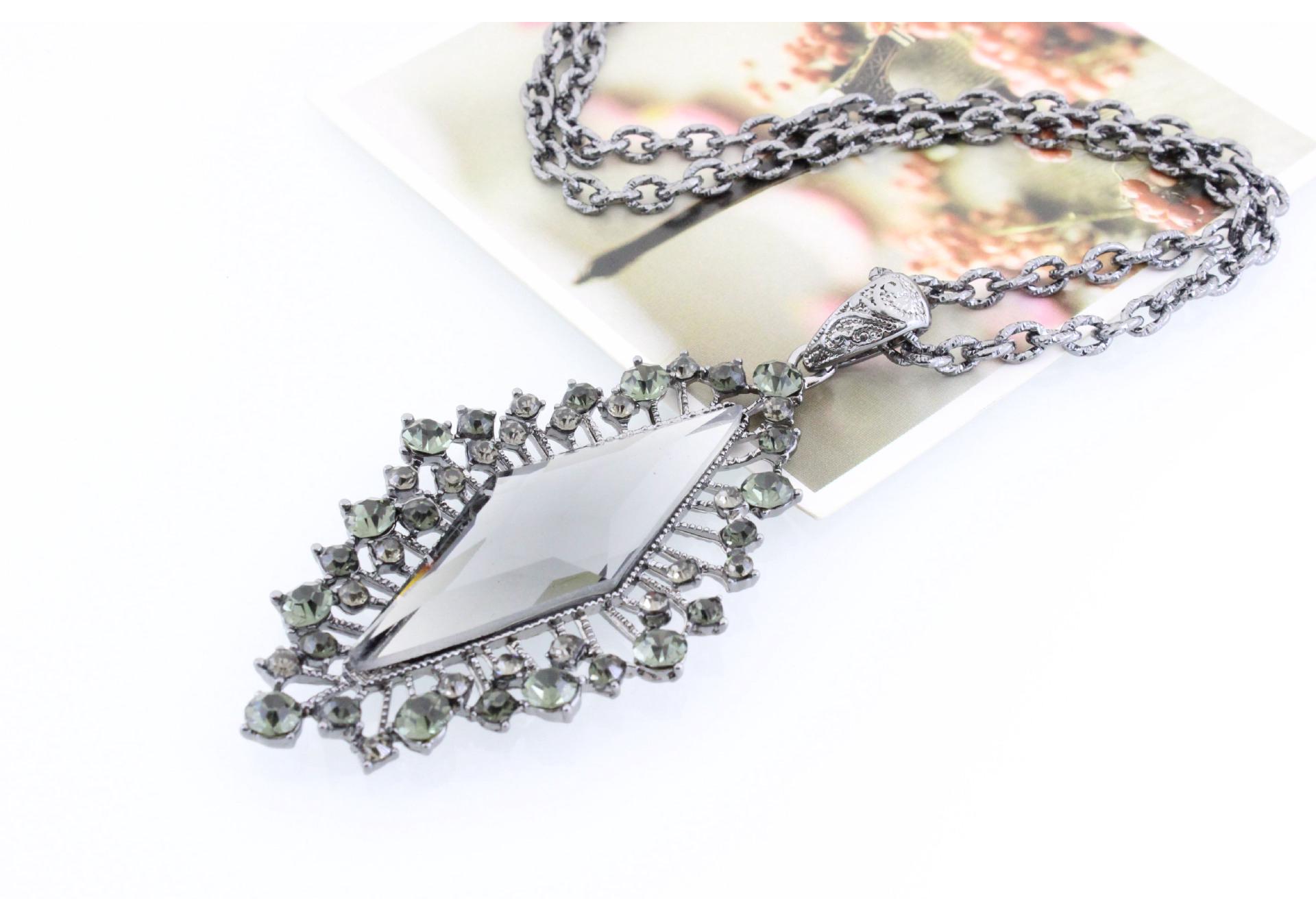 Elegant Rhinestone Glass Crystal Water Drop Necklace