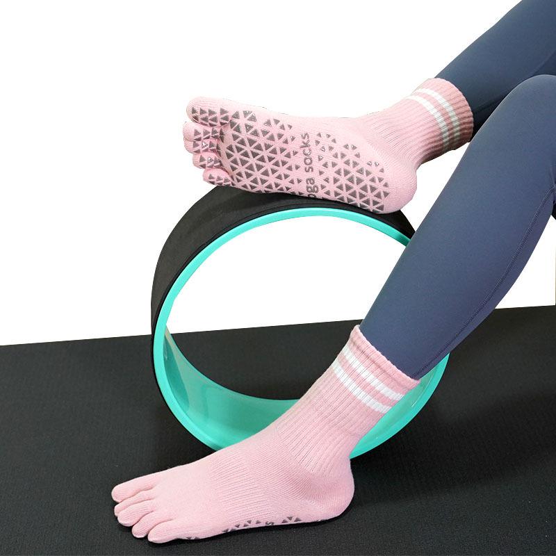 Women's Non-Slip Mid-Calf Yoga & Pilates Five-Finger Socks for Indoor Fitness - Autumn/Winter Cotton.