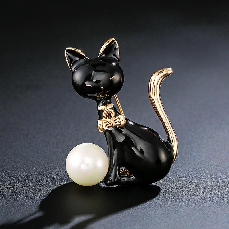 

Милая японская высококачественная эмалевая брошь в виде кошки, женская простая модная темпераментная булавка для костюма с животным, аксессуары для кардигана