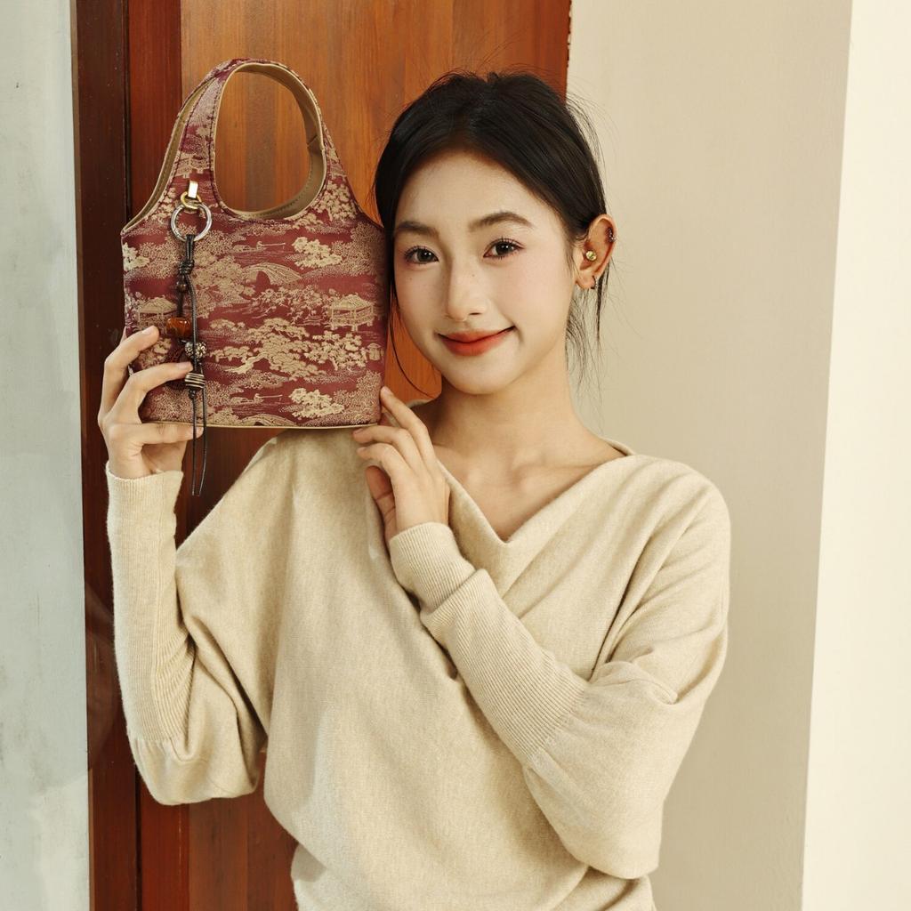 Autumn and winter fashion exquisite new national style handbag high sense new Chinese shoulder tote bag