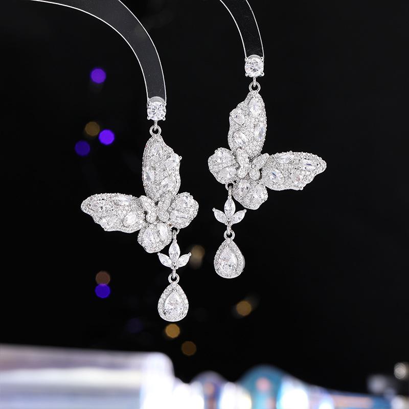 Damen Leichter Luxus Design Elegante Eingelegte Zirkon Lange Schmetterlings-Ohrringe Modische Und Vielseitige Nischendesign-Ohrringe