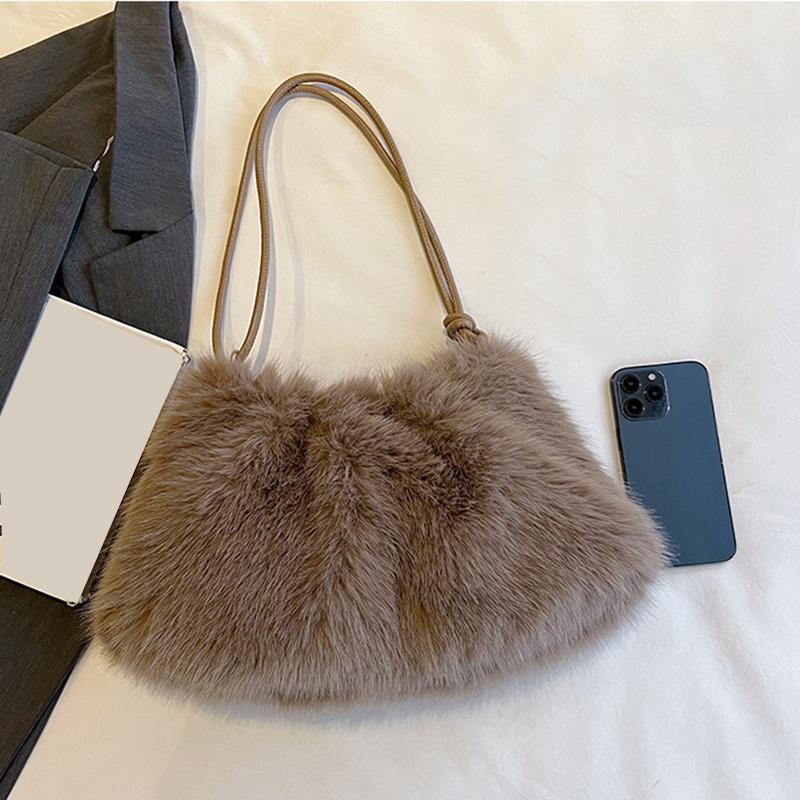 Luxury Furry Shoulder Bag Solid Color Soft Tote Bag Large Capacity Fluffy Clutch Bag