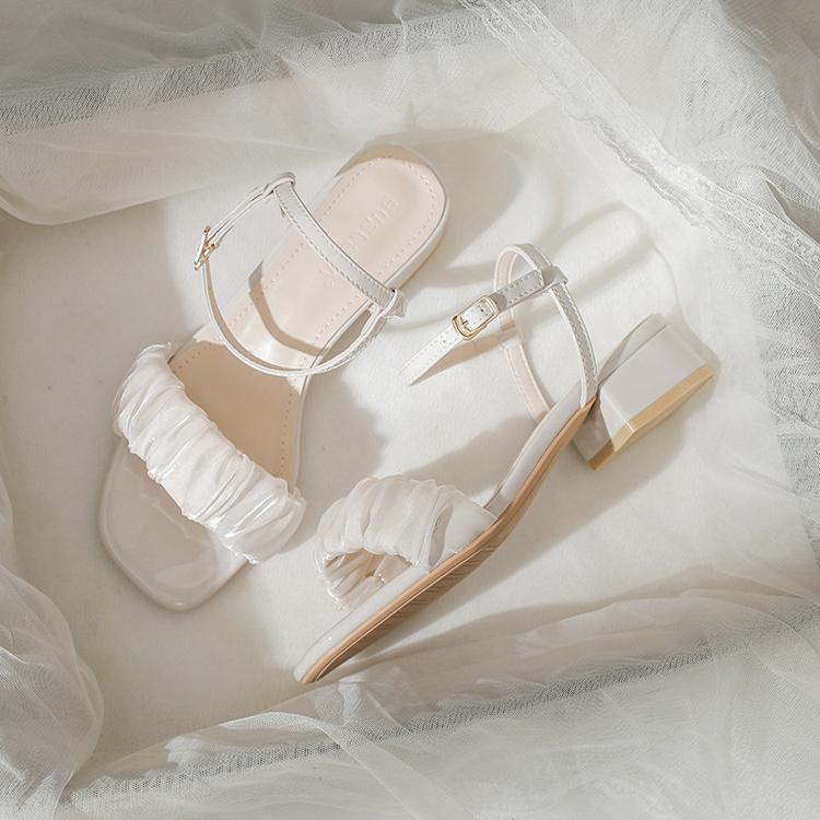 

Сандалии, женские летние туфли на среднем каблуке, плиссированные босоножки на толстом каблуке, универсальные туфли с однотонным ремешком 34 бежевый