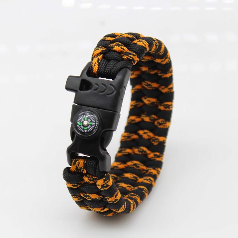 Multi-functional Outdoor Survival Paracord Bracelet