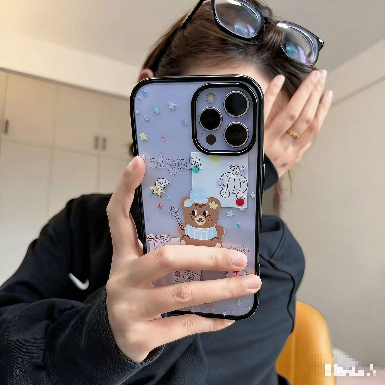 

Black Starry Bear Frame for 17 Pro Max, Acrylic 16, Premium 15 Pro, and 14/13 Simple Models iPhone 11 Pro Max