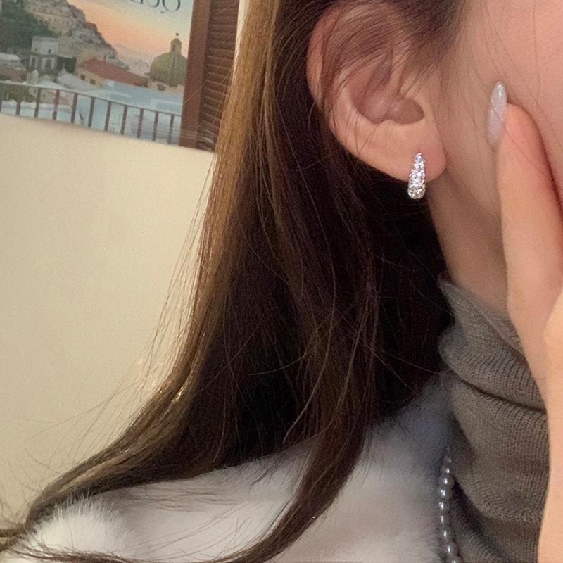 Premium Super Flash Zirkon Kreis Ohr Schnalle Damen Leichter Luxus Elegant Temperament Sanft Mode Einfach Vielseitig Ohrringe Ohrringe