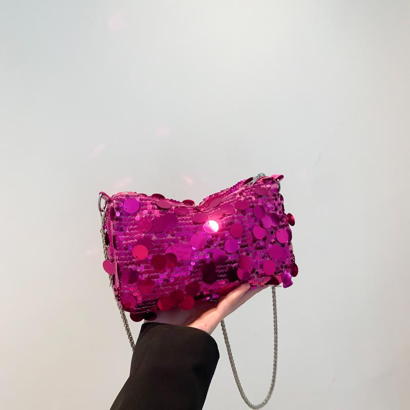 

Крутая женская сумка с пайетками 2025 года, новая модная нишевая сумка подмышкой, универсальная сумка-конверт с цепочкой, сумка для ужина розы красного