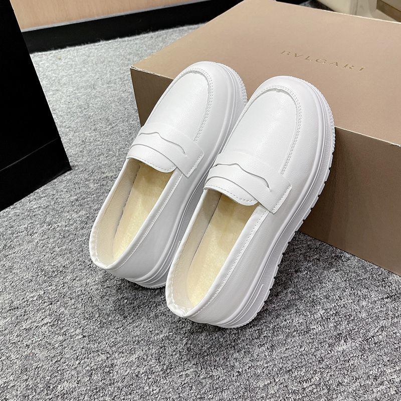 Hospital autumn and winter soft bottom breathable not tired feet deodorant non-slip stepping on shit feeling thick sole large size velvet nurse shoes