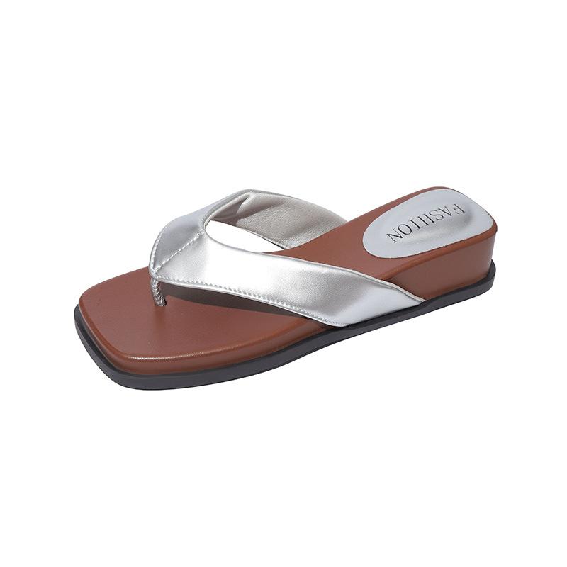 Stepping on shit soft bottom mandarin duck love flip-flops women wear 2025 summer new wet casual slippers