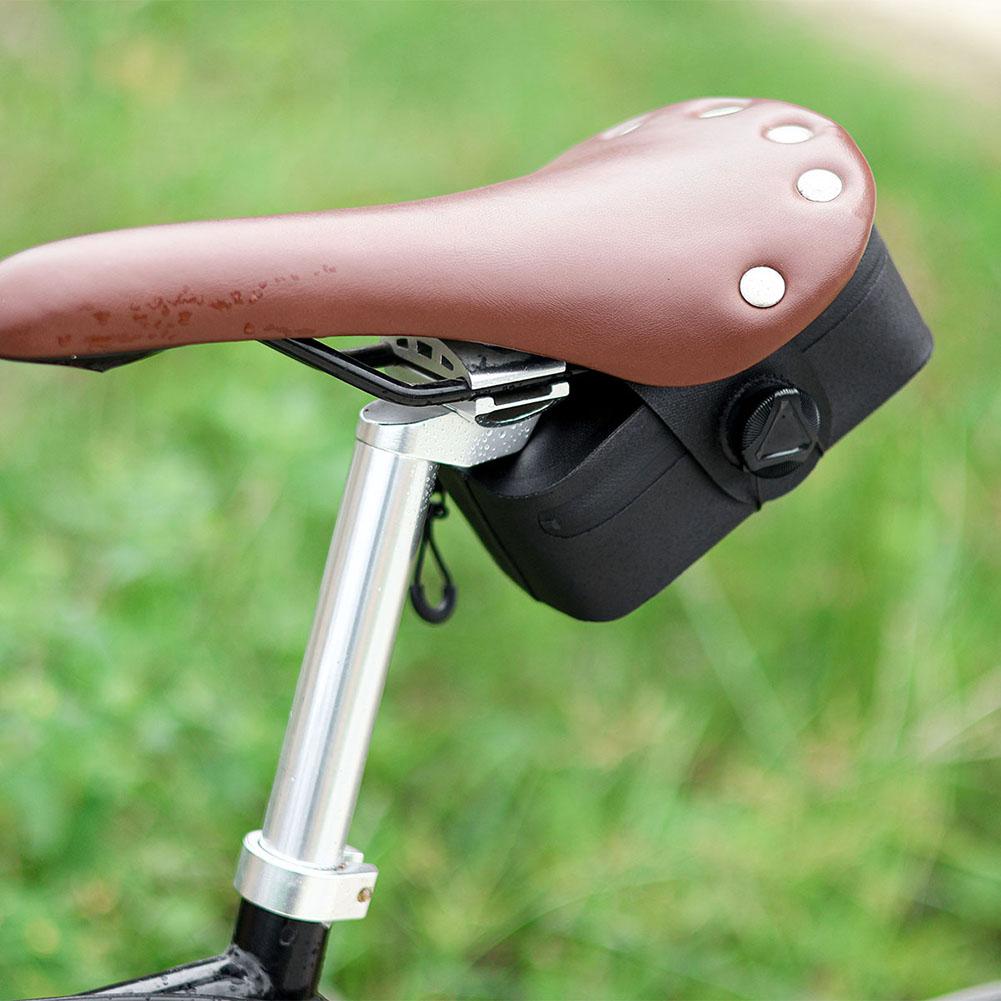 0.5L Bike Under Seat Pack Waterproof Cycling Seat Bag Large Capacity Bicycle Tail Bag for Outdoor Riding
