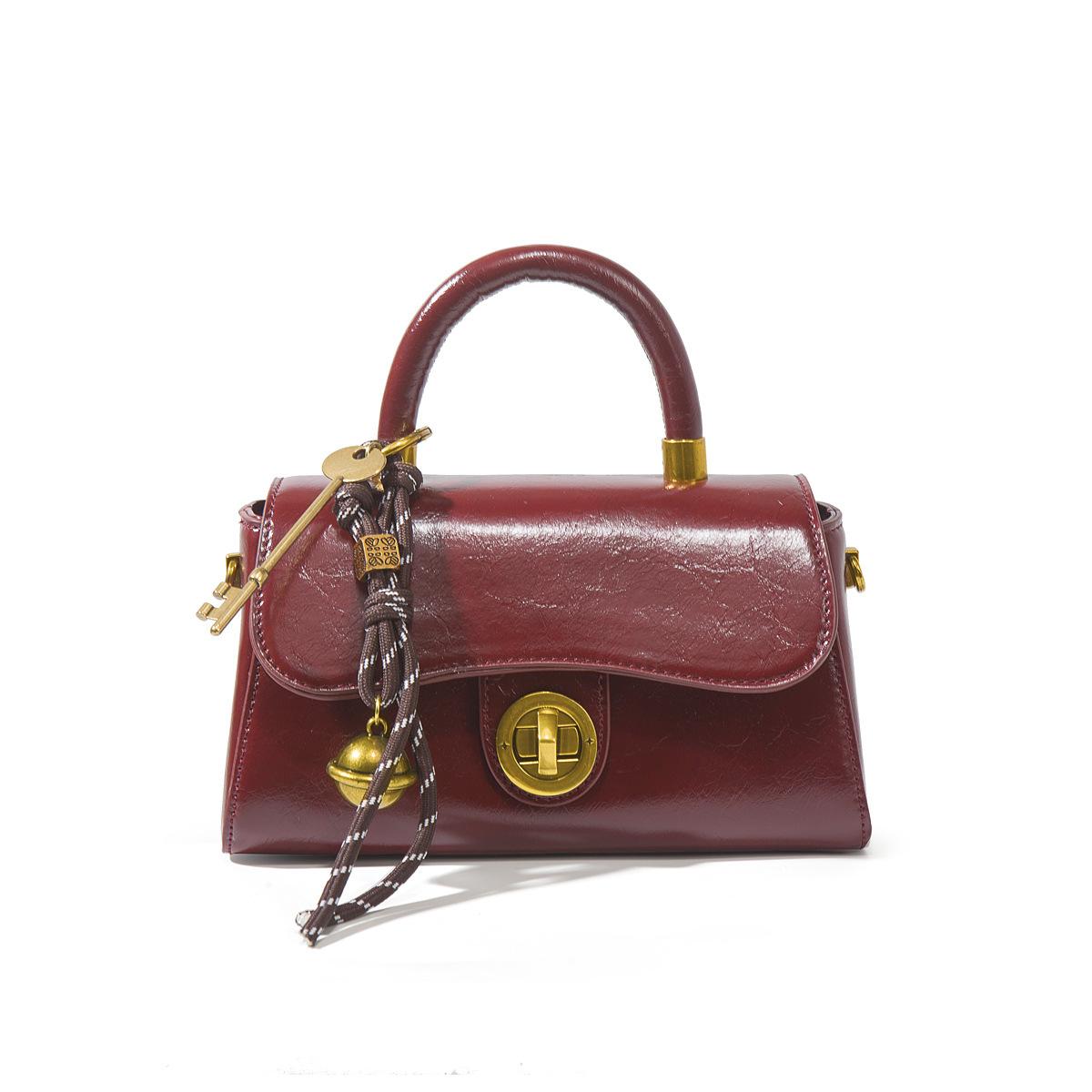 

Новая модная и изысканная портативная женская сумка, нишевая, высококлассная красная свадебная сумка, на одно плечо, кроссбоди, маленькая квадратная сумка красный