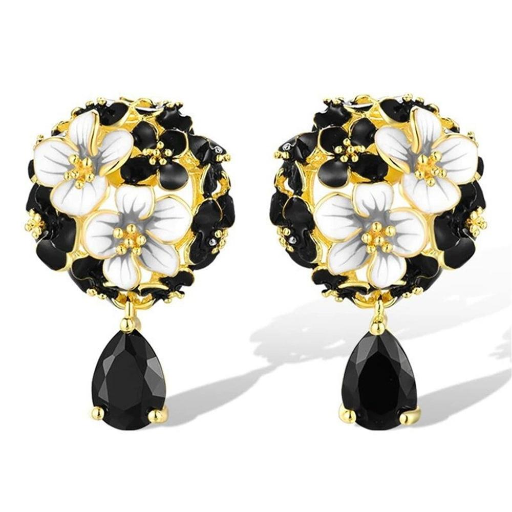 

Cute Female Small White Black Zircon Stone Flower Stud Earrings Vintage Gold Color Wedding Party Gift For Women