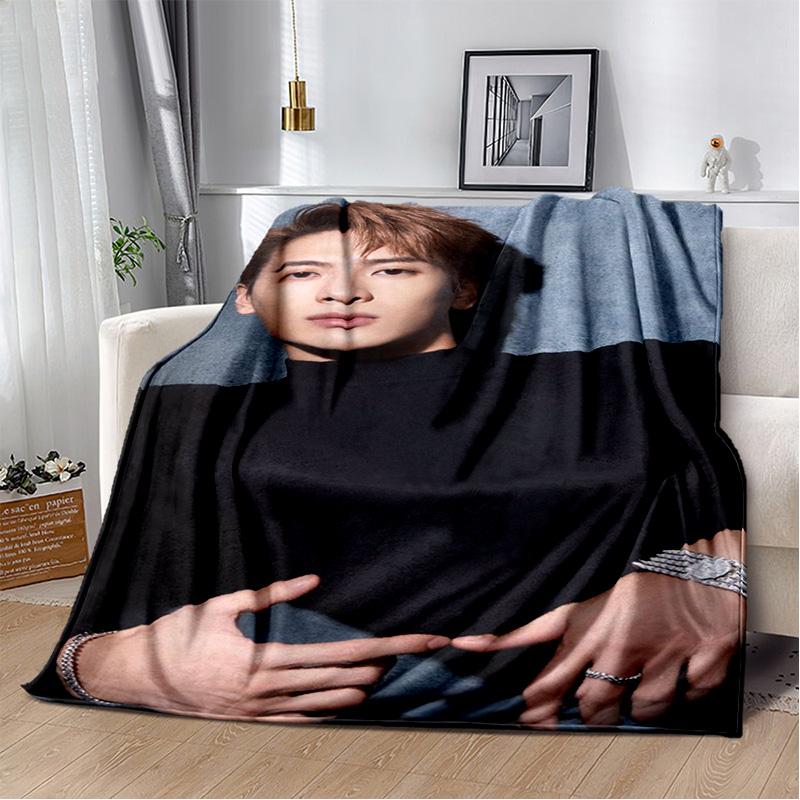 3D Jackson Wang Sångare Stjärna Mjuk Plyschfilt, Flanellfilt Kastafilt för Vardagsrum Sovrum Säng Soffa Picknick Barnpresent