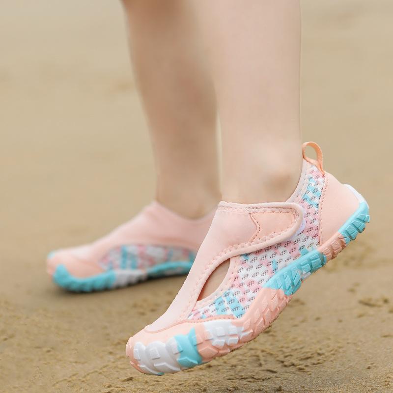 Hollow Water Shoes for Kids Boys and Girls Barefoot Quick Dry Non-slip Breathable Comfort Aqua Socks Outdoor Indoor Water Shoes for Beach Swimming