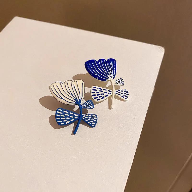 White Blue Painting Leaf Flower Earrings for Women New Chic Jewelry Personality Earrings Korean Earrings Cute Romantic Accessory
