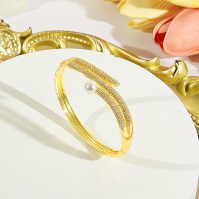 Apyrankės – Plačios apyrankės