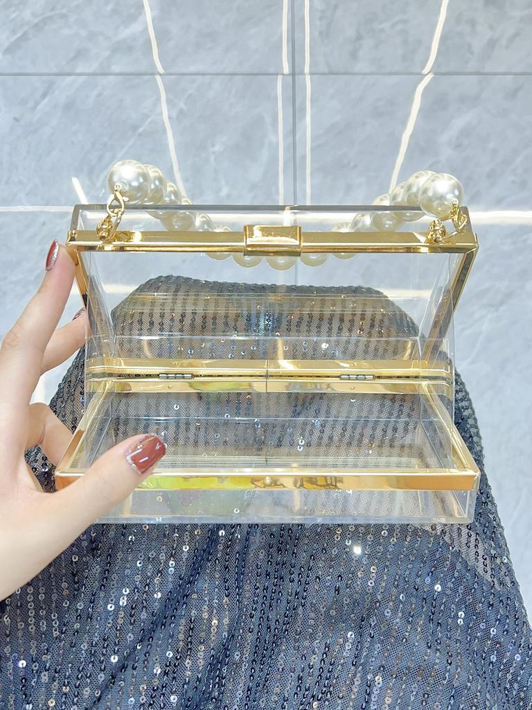 Transparent Acrylic Clutch: Small Square Box Crossbody Chain Bag for Evening Parties