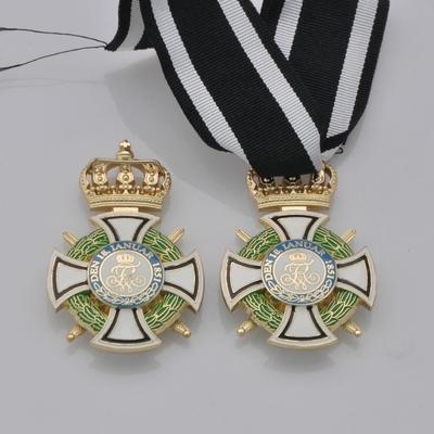 Kopi Orden av Hohenzollern med sverd Kommandørklasse Kongelig dobbeltsverdmedalje Tysk prøyssisk merke Militær fan-gaver