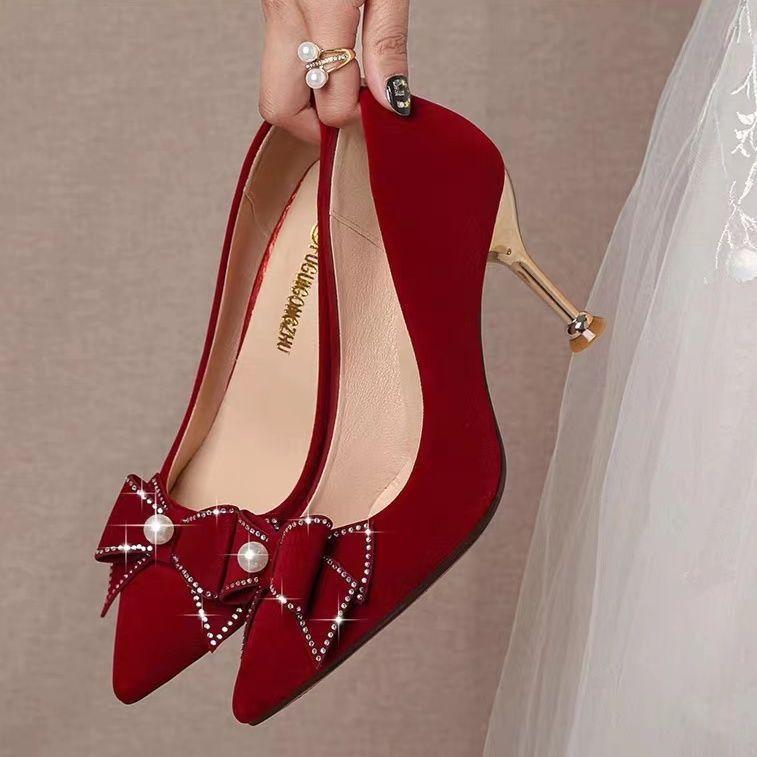 Red wedding shoes spring girl Xiuhe Chinese dress bride shoes spring 2025 new niche wedding high heels