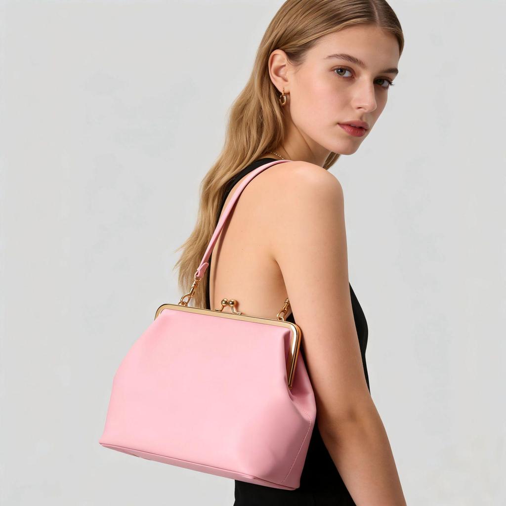 Trendy Large Capacity Women's Clasp Handbag - Versatile and Stylish Single Shoulder Bag