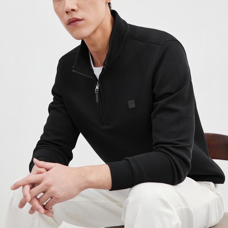 SEPTWOLVES Men's Half-Zip Sweatshirt with Chest Patch