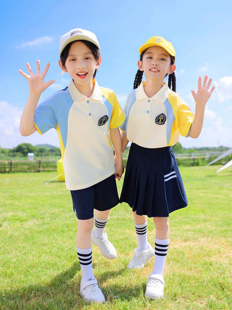 Frühlings- und Herbst-Kindergarten- und Grundschul-Sportuniform-Set