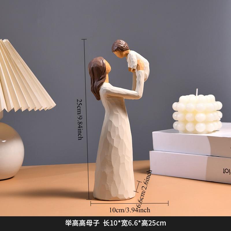 1pcs Resin Family Figurine Set Elegant Living Room Decor for Wine Cabinet Creative Craft Sculpture Art Gift for Home